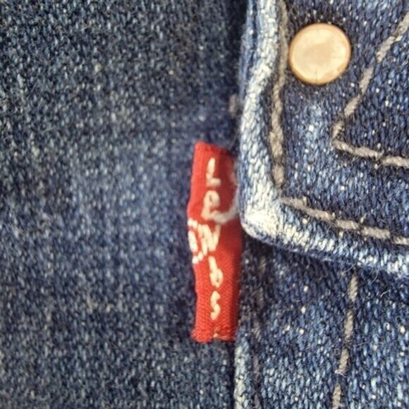 Levis‎ Cropped Jeans Cuffed Blue Flap Button Pockets Womens Size 10 EUC - Picture 6 of 11